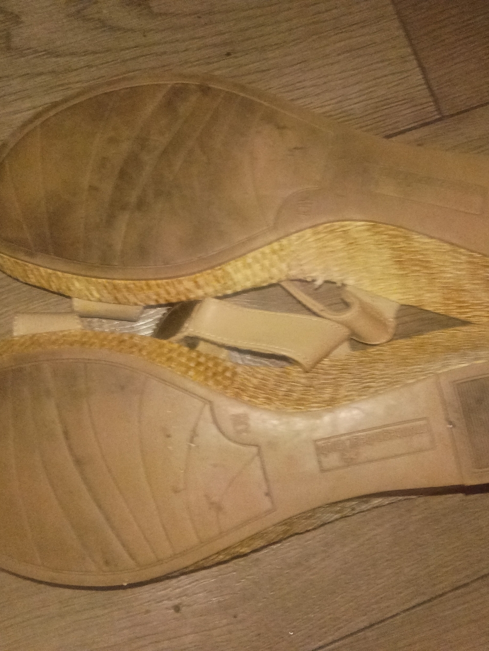 Montego Bay Club Women’s Beige Wedge Slide Sandals - Picture 4 of 7